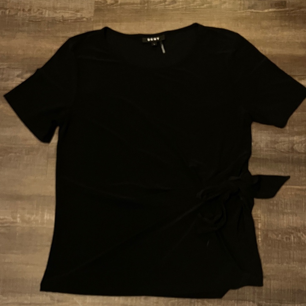 Like new - excellent condition -  DKNY Elegant Black Short Sleeve Tee